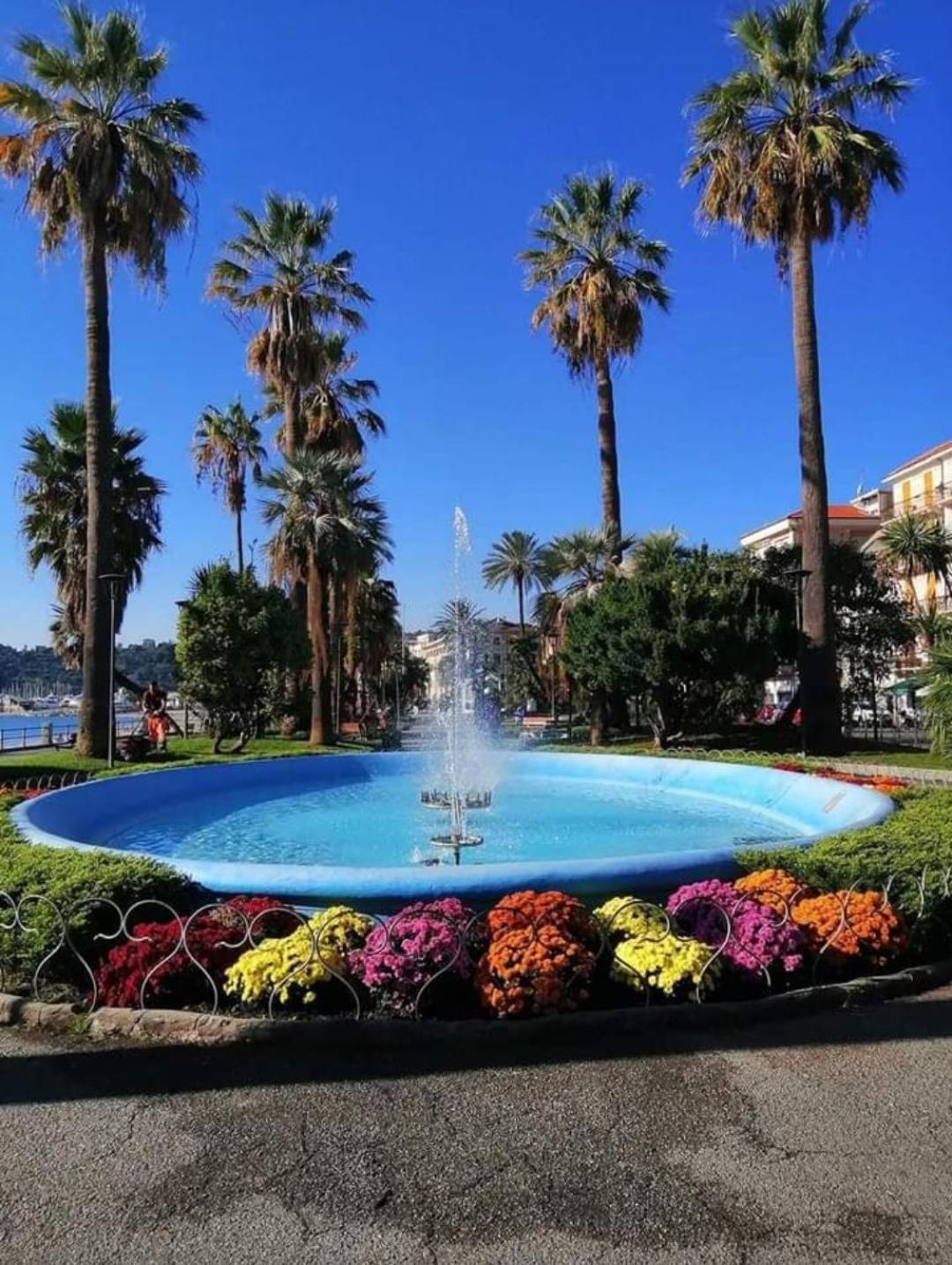 Casa Atena, Spaziosa, Romantica Con Idromassaggio Privato Varraze Exterior foto